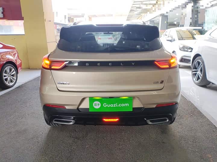 Фото 6 - Geely Emgrand GS