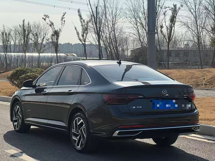 Фото 9 - Volkswagen Sagitar L