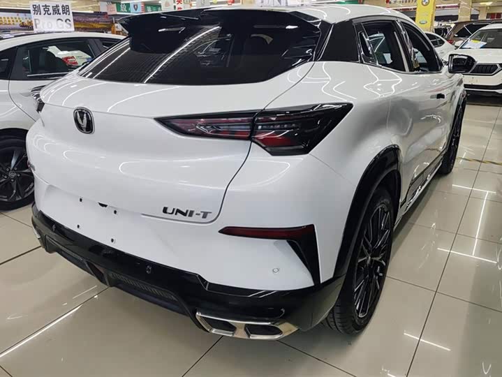 Фото 3 - Changan UNI-T