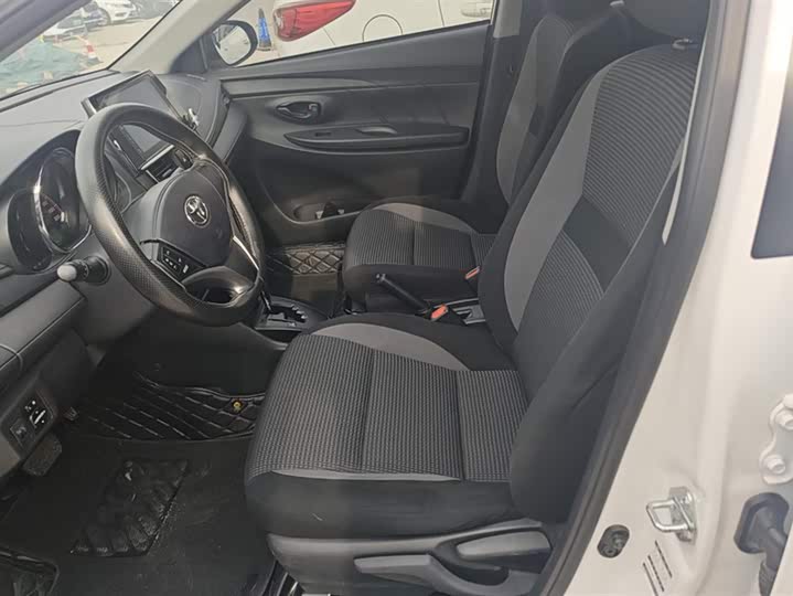 Фото 9 - Toyota Vios FS