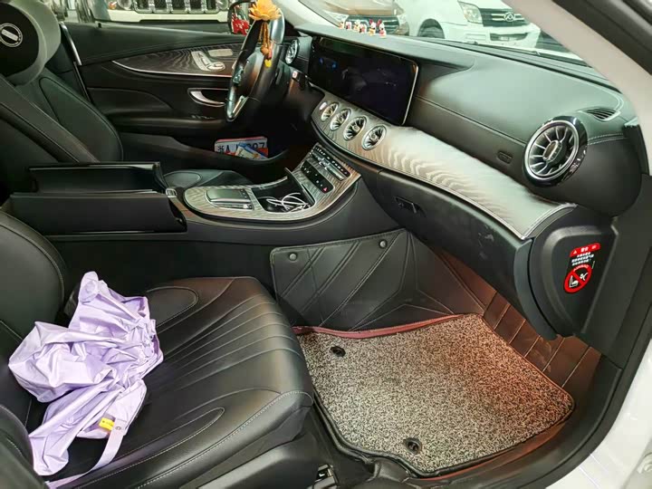 Фото 8 - Mercedes-Benz CLS-Class