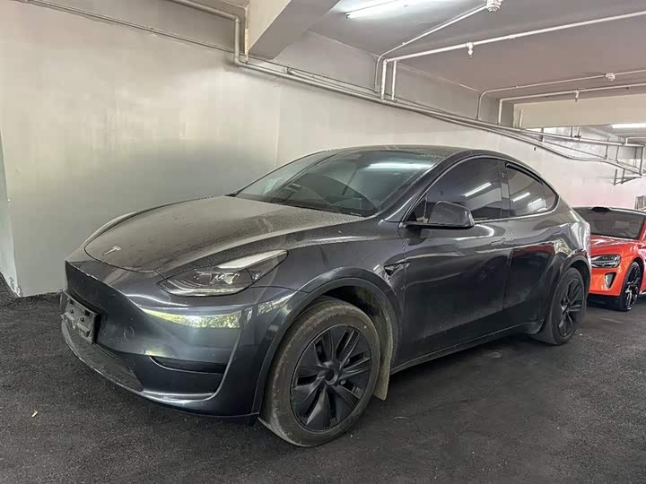 Фото 3 - Tesla Model Y