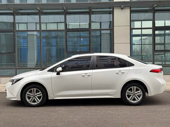 Фото 4 - Toyota Levin