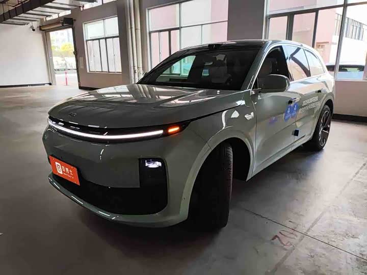 Фото 1 - LiXiang L6