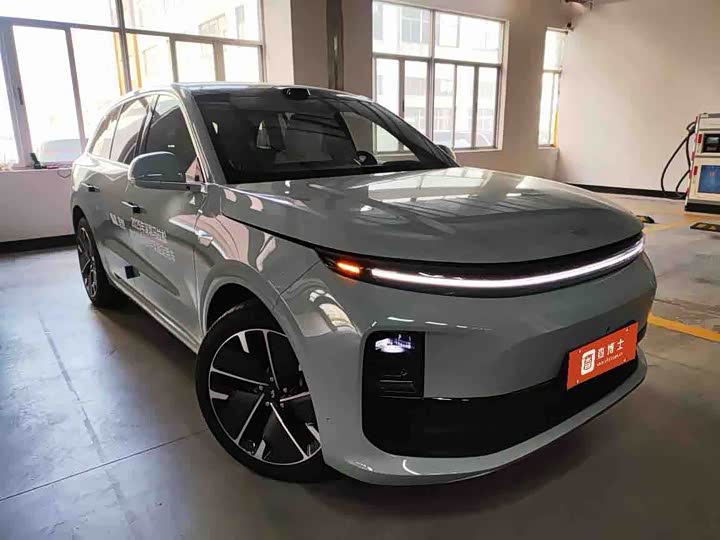 Фото 2 - LiXiang L6