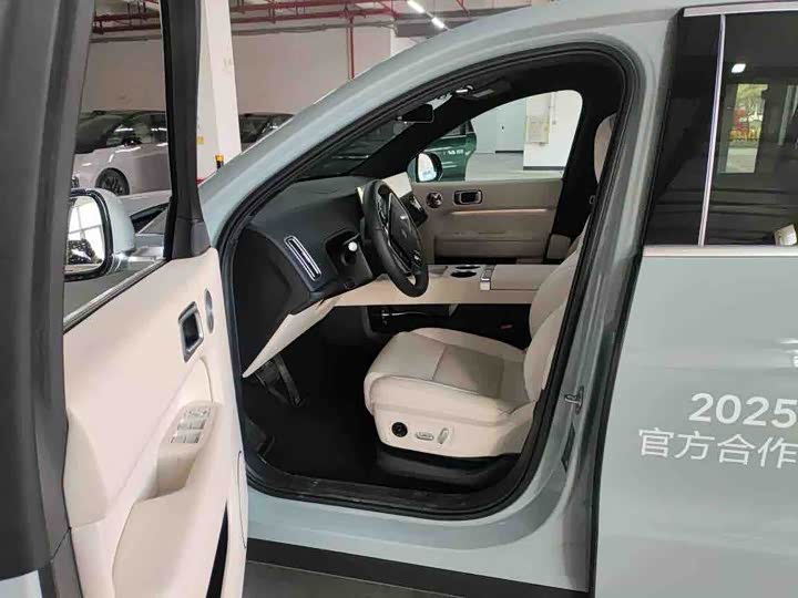 Фото 3 - LiXiang L6