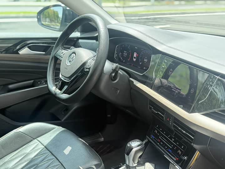 Фото 6 - Volkswagen Passat