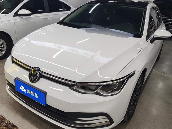 Фото 1 - Volkswagen Golf