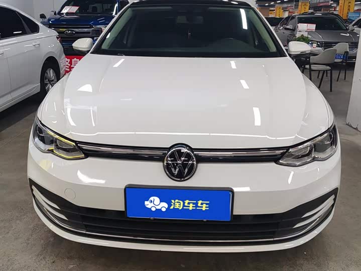 Фото 2 - Volkswagen Golf