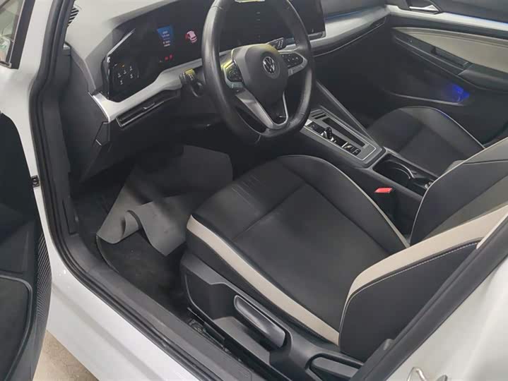 Фото 9 - Volkswagen Golf