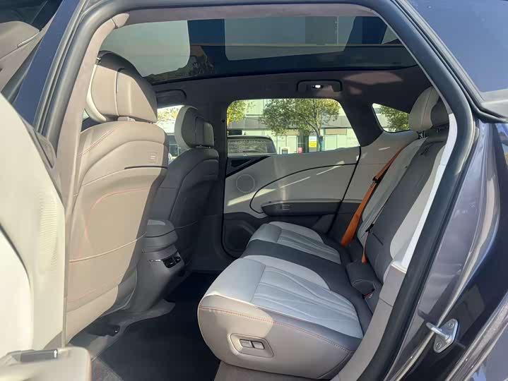 Фото 5 - Zeekr 007 GT