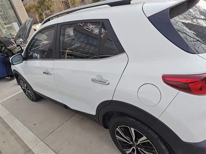 Фото 5 - Kia KX1