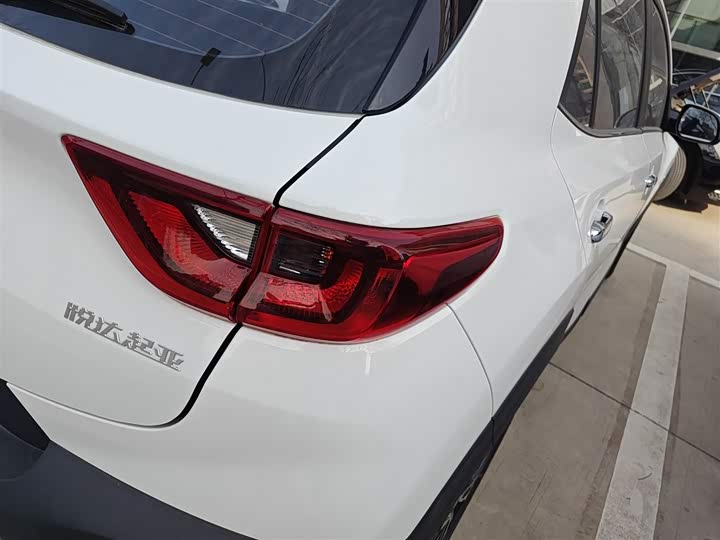 Фото 8 - Kia KX1