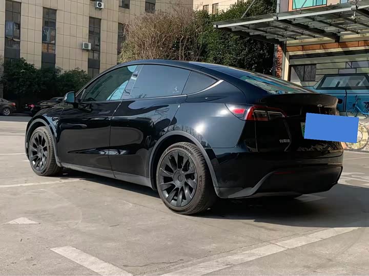 Фото 7 - Tesla Model Y