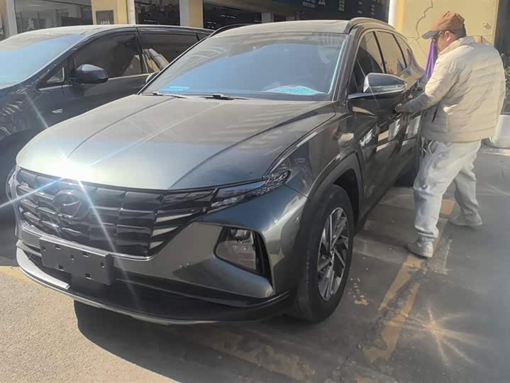 Фото 1 - Hyundai Tucson L