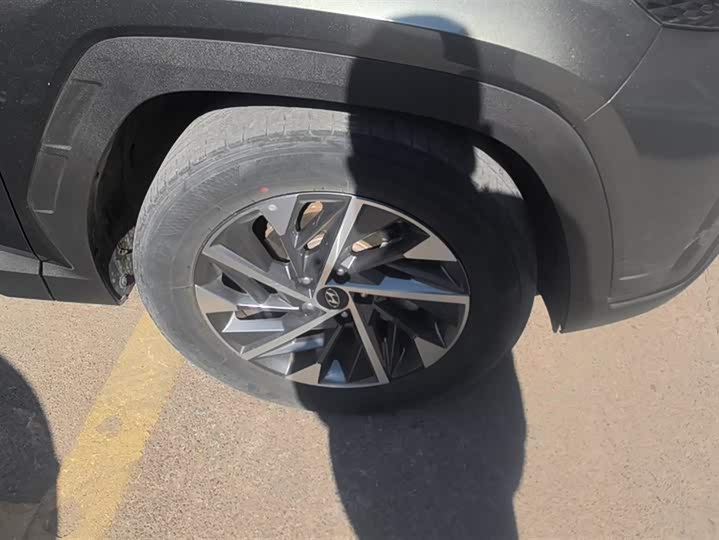 Фото 6 - Hyundai Tucson L