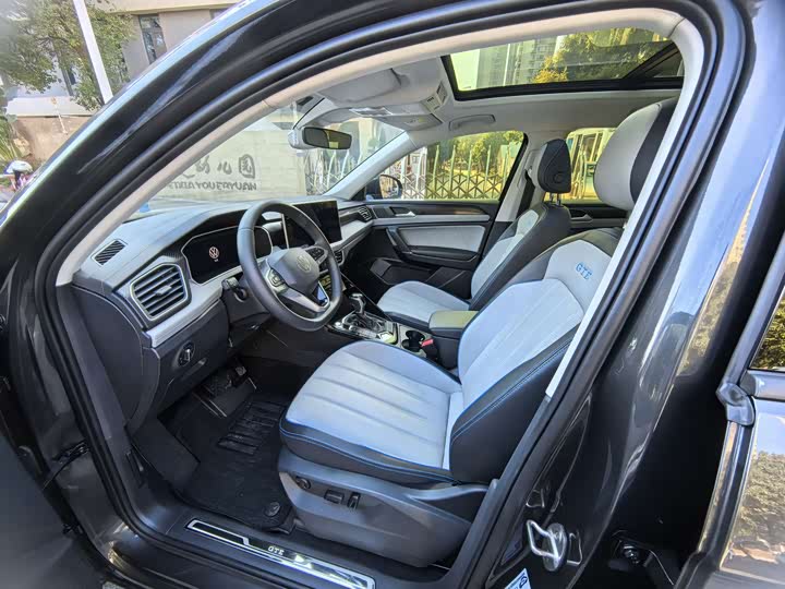 Photo 7 - Volkswagen Tayron GTE Hybrid