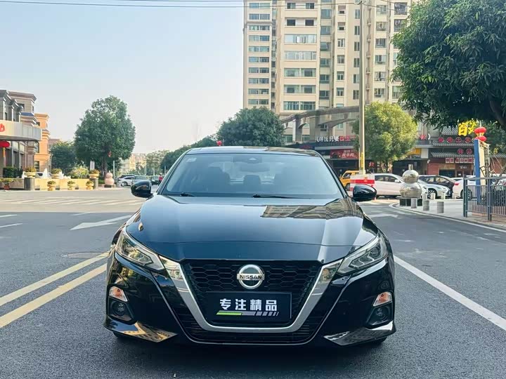 Фото 2 - Nissan Teana