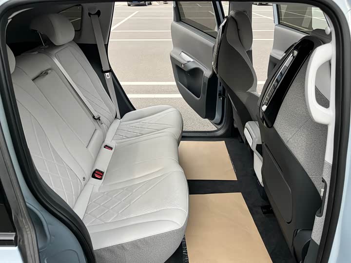 Фото 9 - BAIC Arcfox Kaola S