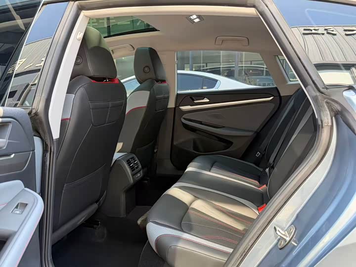 Фото 6 - Volkswagen Lamando L