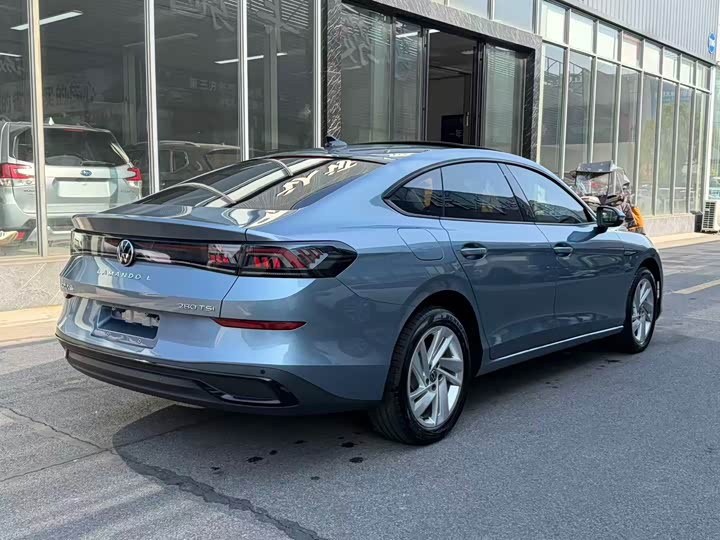 Фото 9 - Volkswagen Lamando L