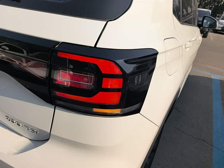 Фото 8 - Volkswagen Tacqua