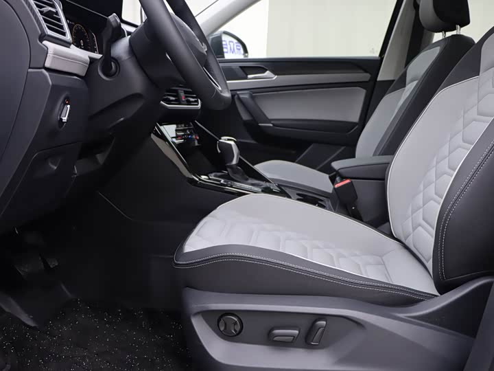 Фото 5 - Volkswagen Tayron