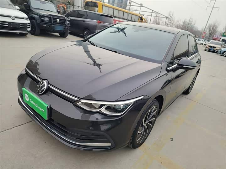 Фото 1 - Volkswagen Golf