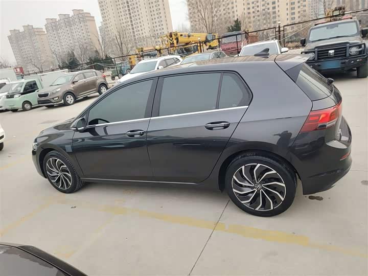 Фото 5 - Volkswagen Golf