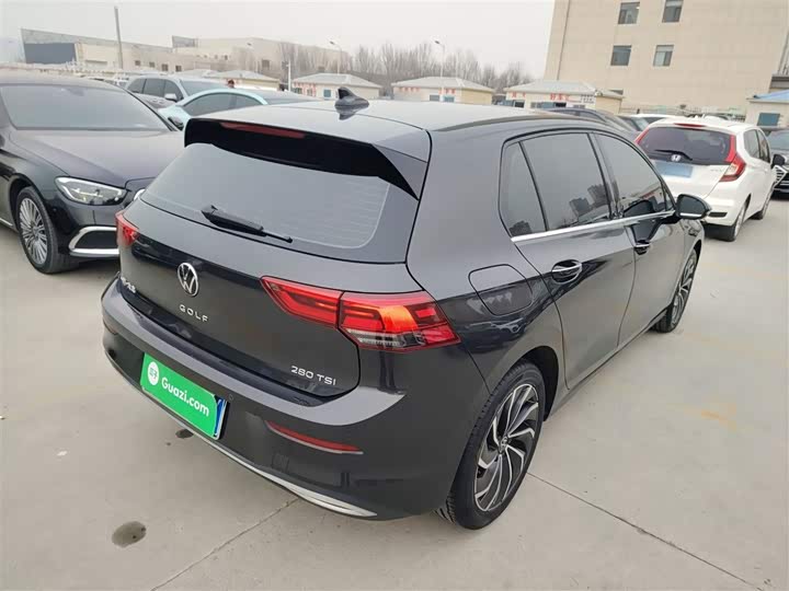 Фото 7 - Volkswagen Golf