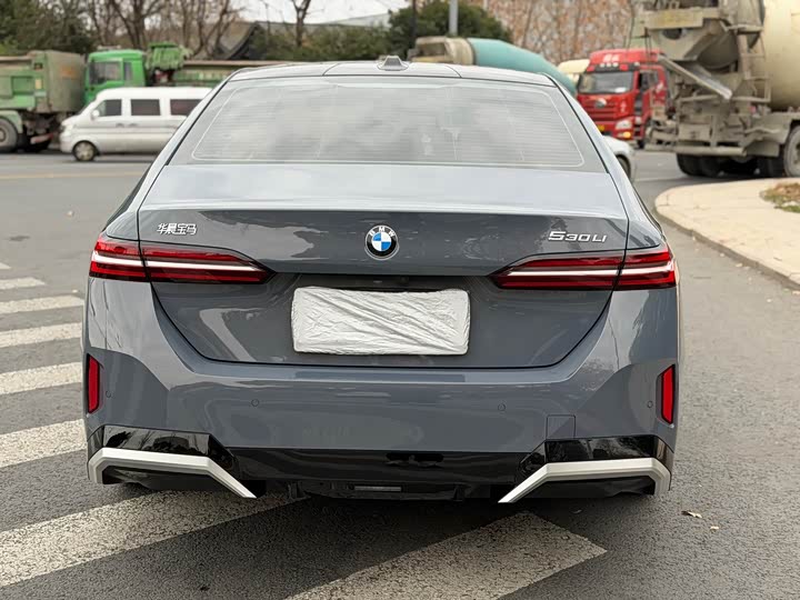 Фото 6 - BMW 5 Series