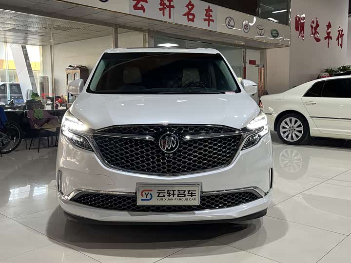 Фото 3 - Buick GL8 ES