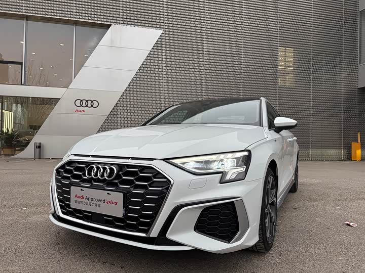 Фото 2 - Audi A3