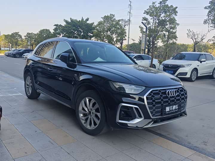 Фото 3 - Audi Q5L