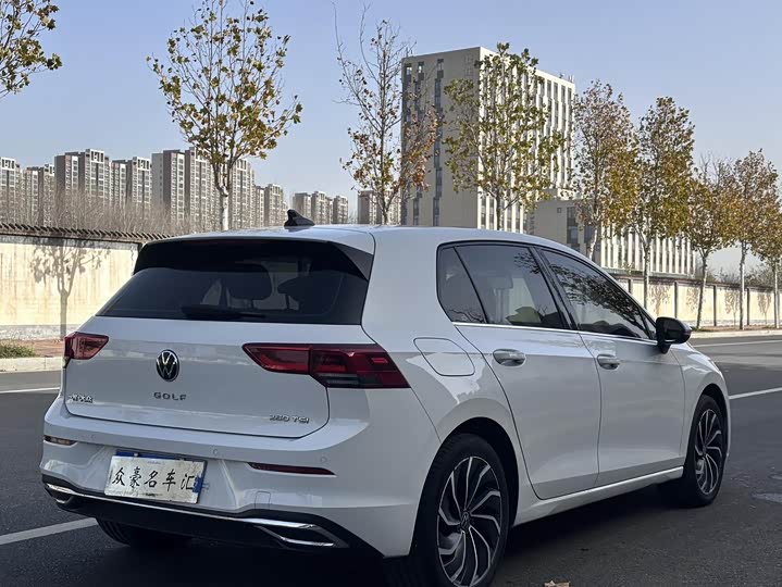 Фото 6 - Volkswagen Golf