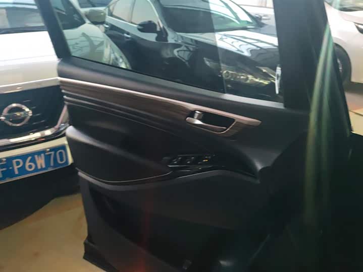 Фото 7 - GAC Trumpchi M8