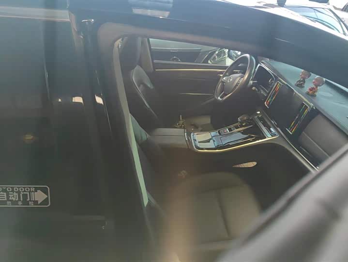 Фото 8 - GAC Trumpchi M8