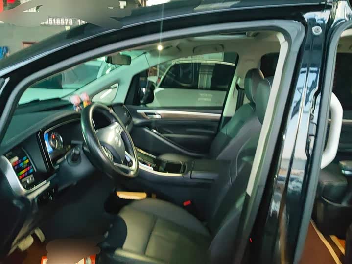 Фото 9 - GAC Trumpchi M8