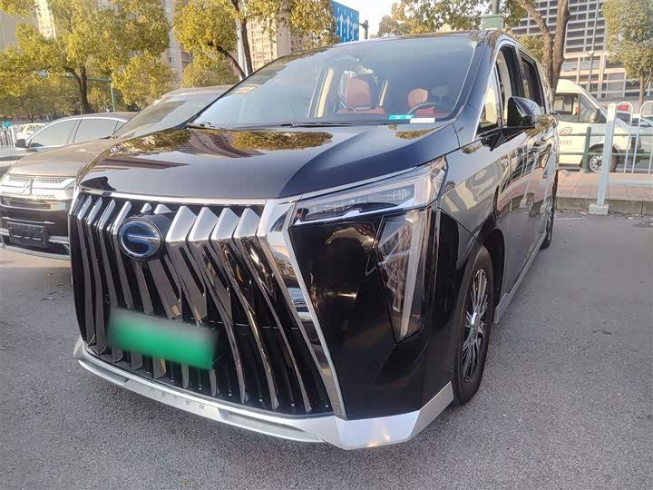 Фото 2 - GAC Trumpchi E9