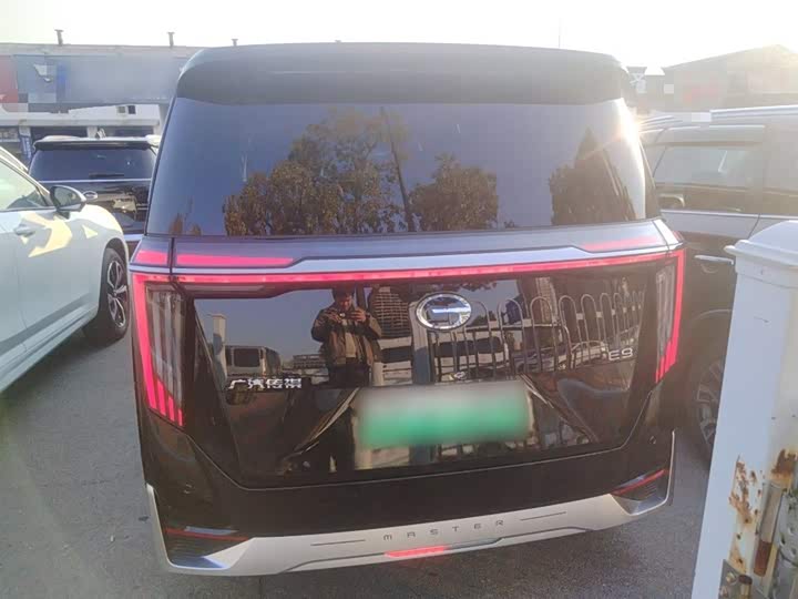 Фото 6 - GAC Trumpchi E9