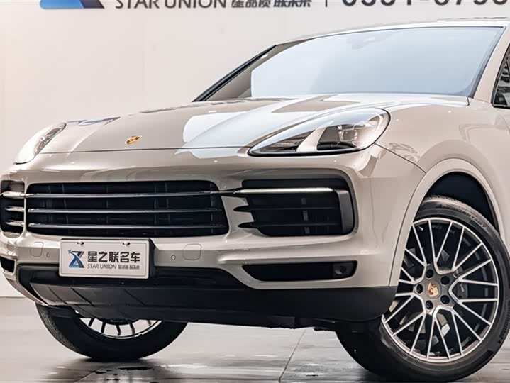 Фото 2 - Porsche Cayenne