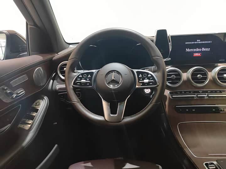 Фото 6 - Mercedes-Benz GLC-Class