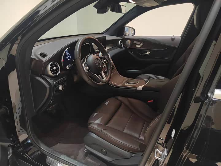 Фото 8 - Mercedes-Benz GLC-Class