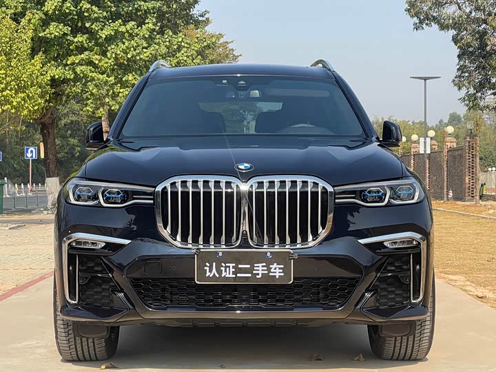 Фото 2 - BMW X7