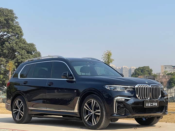 Фото 3 - BMW X7