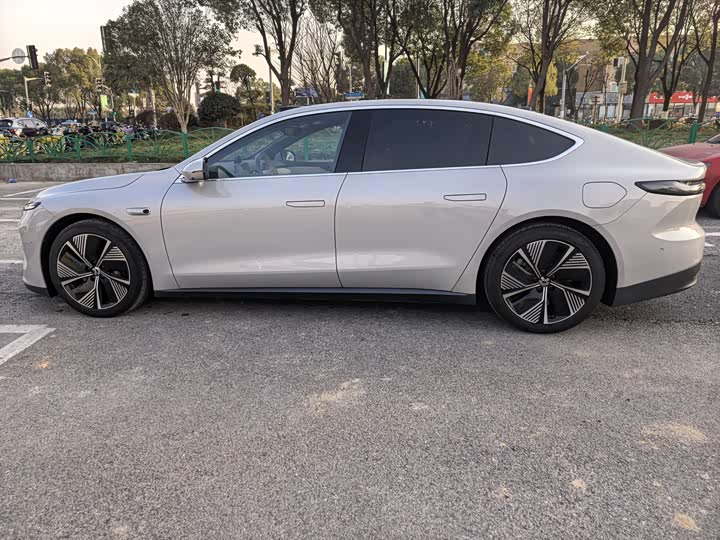 Фото 9 - Nio ET7