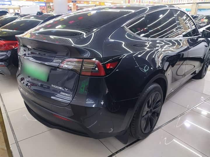 Фото 7 - Tesla Model Y