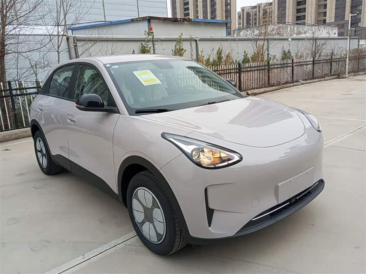 Фото 4 - Geely Galaxy Geome