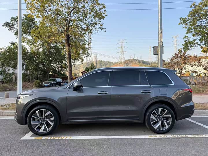 Фото 3 - LiXiang One