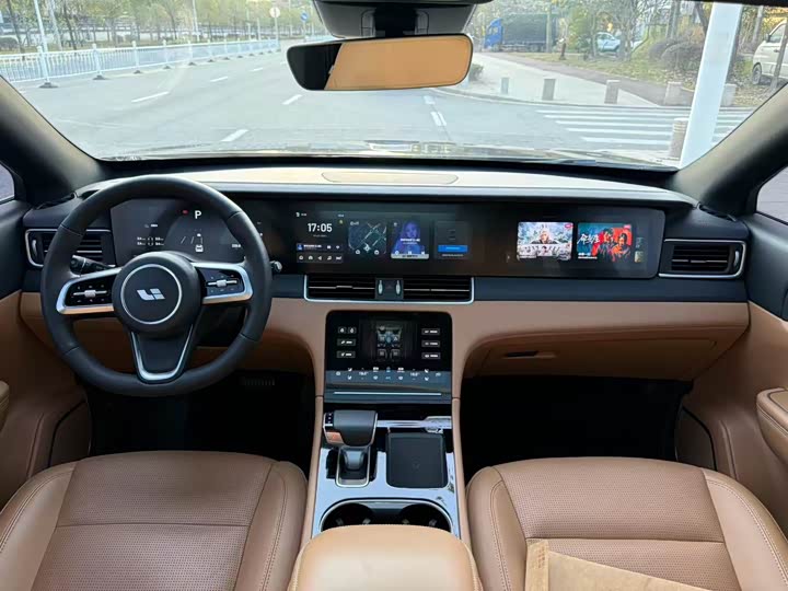 Фото 8 - LiXiang One